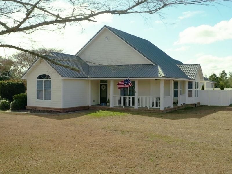 Home with usa flag